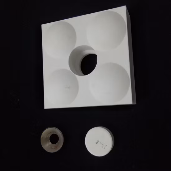Firstar ブランドの耐摩耗性セラミックコーティング GB 92/95/Zta (鉱業/セメント/石炭用) の工場供給